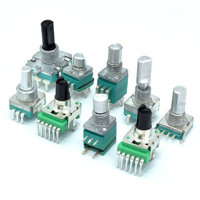 RD915S 9mm Trục kim loại Chiết áp quay nhiều băng cho các nhạc cụ và tần số âm thanh