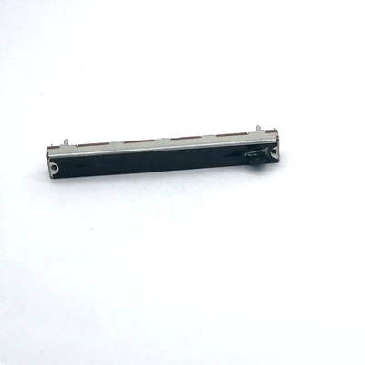 Tay cầm kim loại C6021N Du lịch 60 mm Rộng 12,5 mm được sử dụng cho tai nghe và micrô của bảng điều khiển âm thanh